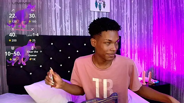 Snapshot of khler_Angelis chatting on 12/17/25, 12:54 khler Angelis online show from 12/17/25, 12:54