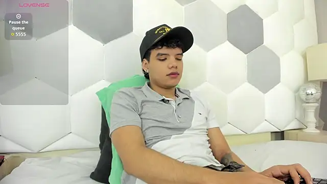 Axel Forte online show from 10/24/25, 01:21