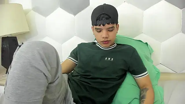 Axel Forte online show from 10/22/25, 01:43