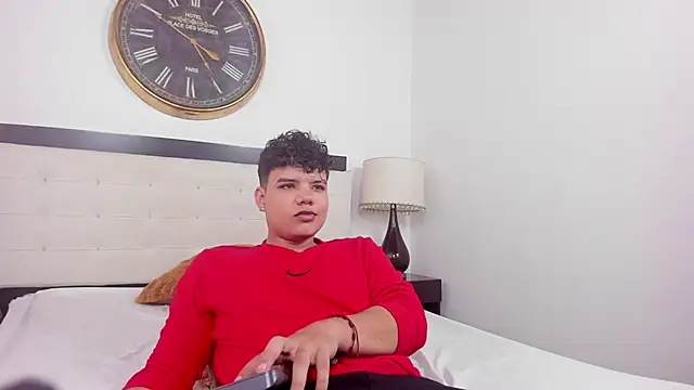 Snapshot of Axel_Forte chatting on 06/17/26, 02:16 Axel Forte online show from 06/17/26, 02:16