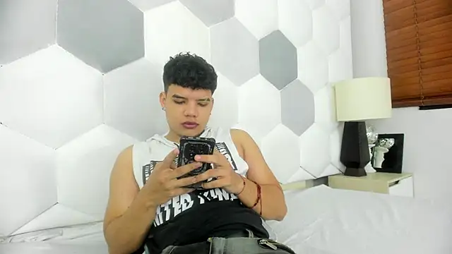 Axel Forte online show from 03/25/26, 01:21