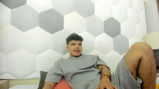 Axel Forte online show from 12/20/25, 01:03