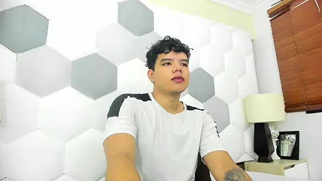 Axel Forte online show from 03/05/26, 01:40