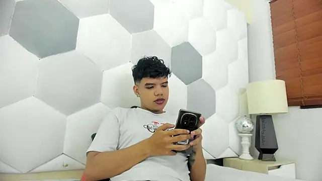 Axel Forte online show from 12/18/25, 12:42