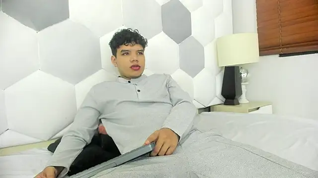 Axel Forte online show from 02/21/26, 01:02