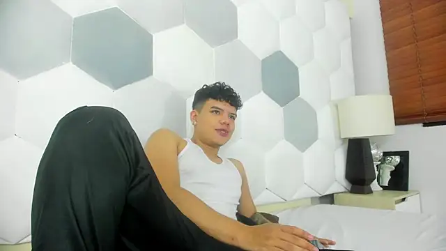 Axel Forte online show from 03/24/26, 03:01