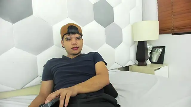 Axel Forte online show from 03/03/26, 01:07