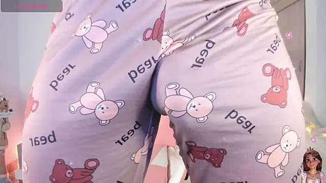 your favorite doll  online show from 11/20/25, 07:25