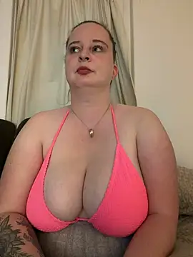 curvy eina online show from 06/30/26, 09:15