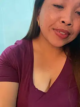 Snapshot of Sweet_fatty18 chatting on 11/22/25, 12:26 Sweet fatty18 online show from 11/22/25, 12:26