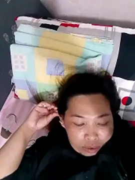 Snapshot of Sweet_fatty18 chatting on 10/21/25, 03:22 Sweet fatty18 online show from 10/21/25, 03:22