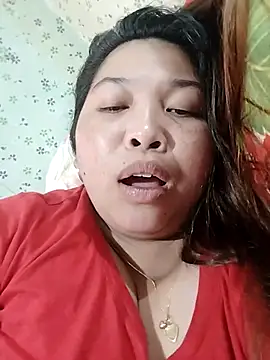 Snapshot of Sweet_fatty18 chatting on 02/21/25, 03:45 Sweet fatty18 online show from 02/21/25, 03:45