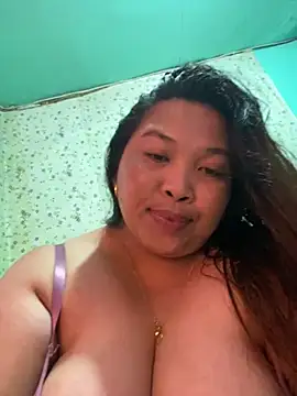 Snapshot of Sweet_fatty18 chatting on 03/05/25, 05:18 Sweet fatty18 online show from 03/05/25, 05:18