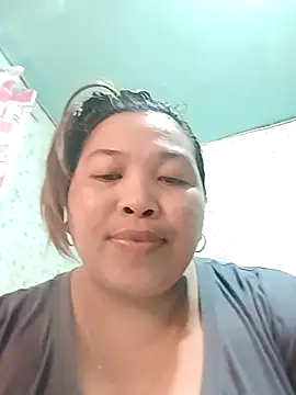 Snapshot of Sweet_fatty18 chatting on 02/08/25, 02:26 Sweet fatty18 online show from 02/08/25, 02:26