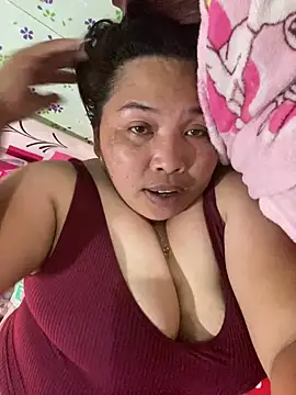 Snapshot of Sweet_fatty18 chatting on 01/23/25, 03:16 Sweet fatty18 online show from 01/23/25, 03:16