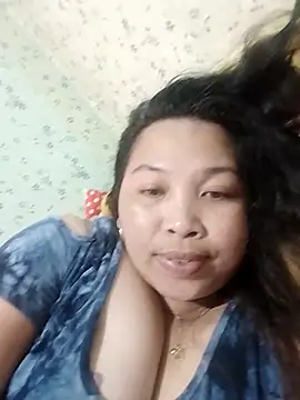 Snapshot of Sweet_fatty18 chatting on 03/06/25, 02:30 Sweet fatty18 online show from 03/06/25, 02:30