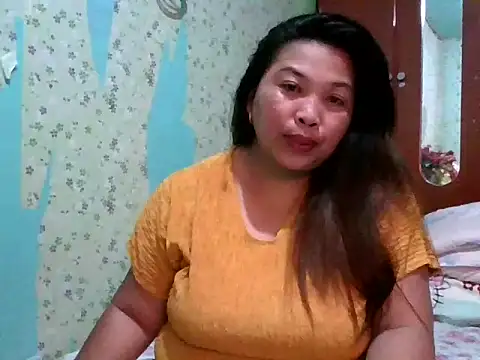 Snapshot of Sweet_fatty18 chatting on 02/23/25, 07:11 Sweet fatty18 online show from 02/23/25, 07:11