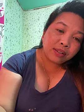 Snapshot of Sweet_fatty18 chatting on 02/27/25, 04:57 Sweet fatty18 online show from 02/27/25, 04:57