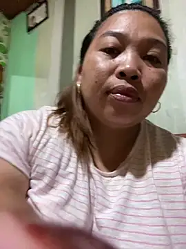 Snapshot of Sweet_fatty18 chatting on 01/04/25, 09:52 Sweet fatty18 online show from 01/04/25, 09:52