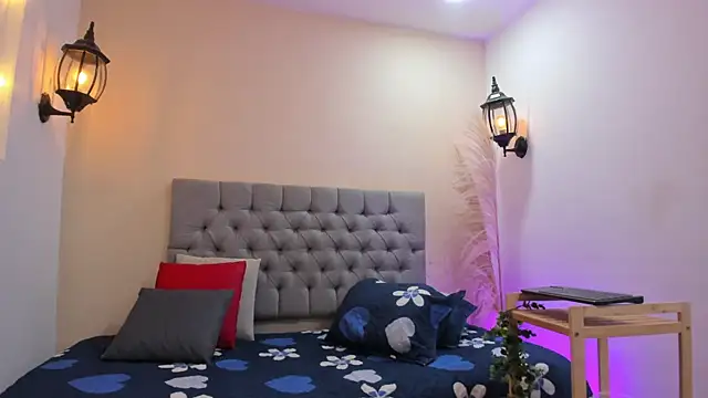 Maite Smith  online show from 04/14/26, 01:38