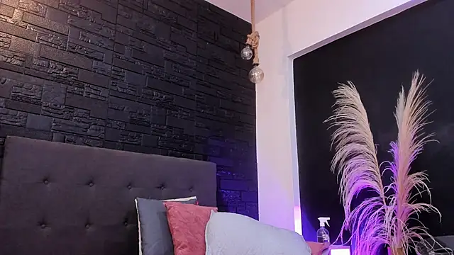 Snapshot of Maite_Smith_ chatting on 10/13/25, 12:29 Maite Smith online show from 10/13/25, 12:29