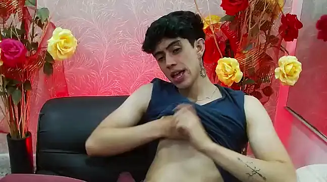 Snapshot of star_boyxx chatting on 03/12/25, 11:01 star boyxx online show from 03/12/25, 11:01