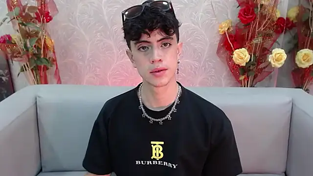Snapshot of star_boyxx chatting on 09/19/25, 10:03 star boyxx online show from 09/19/25, 10:03