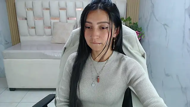 madhison klain s online show from 04/12/26, 03:54