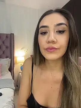 natashaleightt online show from 10/21/25, 02:11