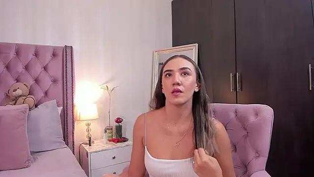 natashaleightt online show from 02/15/26, 11:36