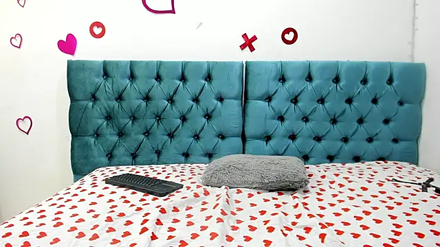  lucia w online show from 03/01/25, 07:04