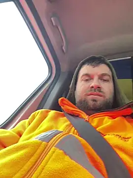 Snapshot of daniel21p chatting on 02/27/25, 08:13 daniel21p online show from 02/27/25, 08:13