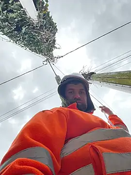 Snapshot of daniel21p chatting on 03/21/25, 09:56 daniel21p online show from 03/21/25, 09:56