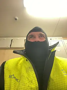 Snapshot of daniel21p chatting on 03/02/26, 02:01 daniel21p online show from 03/02/26, 02:01