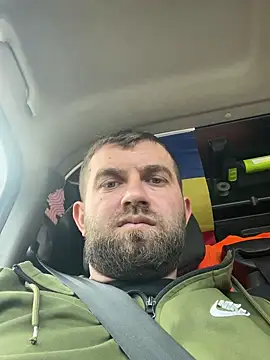 Snapshot of daniel21p chatting on 03/18/25, 03:55 daniel21p online show from 03/18/25, 03:55