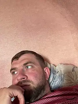 Snapshot of daniel21p chatting on 03/13/25, 04:34 daniel21p online show from 03/13/25, 04:34