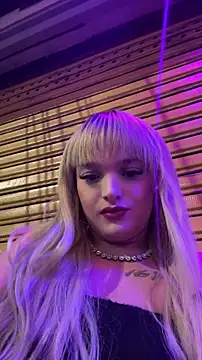 ScarletThompsonx online show from 04/12/26, 03:10