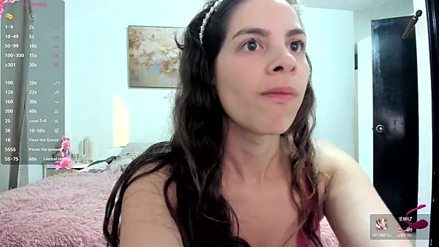 Snapshot of jessyegoldenn chatting on 03/12/25, 11:54 jessyegoldenn online show from 03/12/25, 11:54