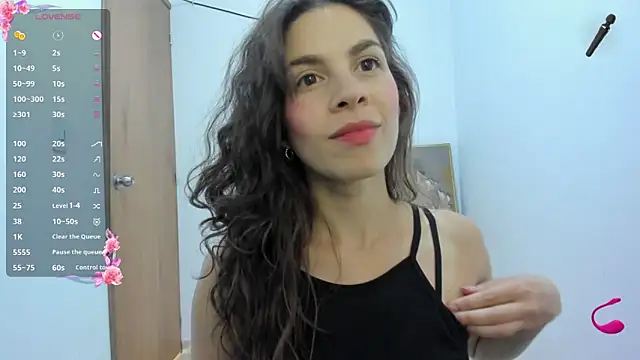 Snapshot of jessyegoldenn chatting on 03/03/26, 08:38 jessyegoldenn online show from 03/03/26, 08:38