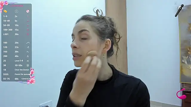 Snapshot of jessyegoldenn chatting on 11/20/25, 09:25 jessyegoldenn online show from 11/20/25, 09:25