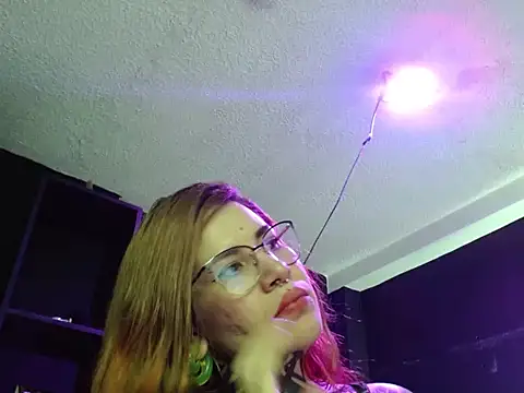 Pandora 9666 online show from 10/24/25, 03:38