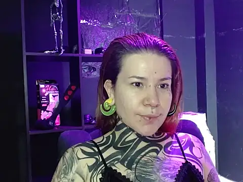 Snapshot of Pandora_9666 chatting on 10/16/25, 02:47 Pandora 9666 online show from 10/16/25, 02:47