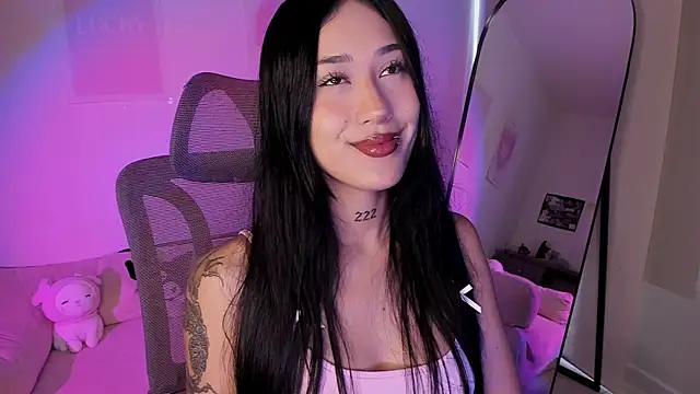 Snapshot of MiaWilsson_ chatting on 06/16/26, 03:23 MiaWilsson online show from 06/16/26, 03:23
