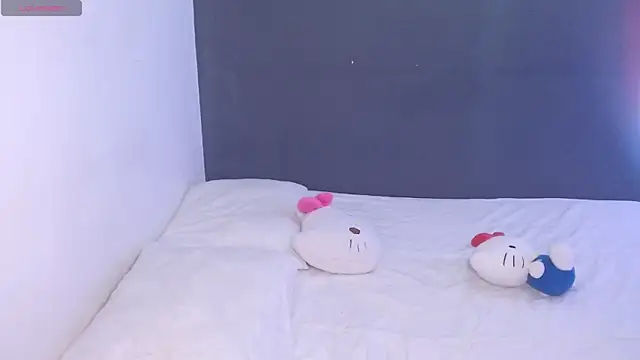 hellokitty  valery online show from 10/29/25, 08:24