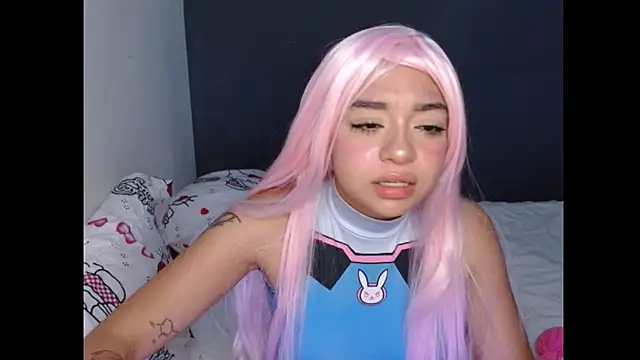 hellokitty  valery online show from 12/15/25, 09:48