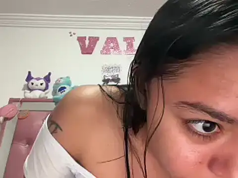 Snapshot of hellokitty__valery chatting on 02/26/25, 03:14 hellokitty valery online show from 02/26/25, 03:14