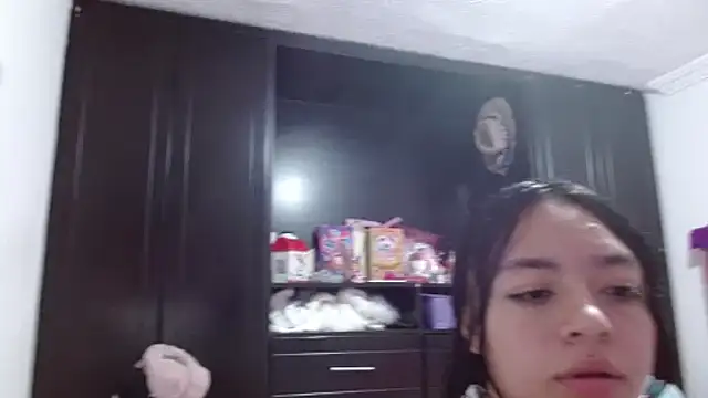 Snapshot of hellokitty__valery chatting on 03/21/25, 06:05 hellokitty valery online show from 03/21/25, 06:05