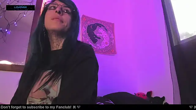 Hisato111 online show from 10/23/25, 12:26