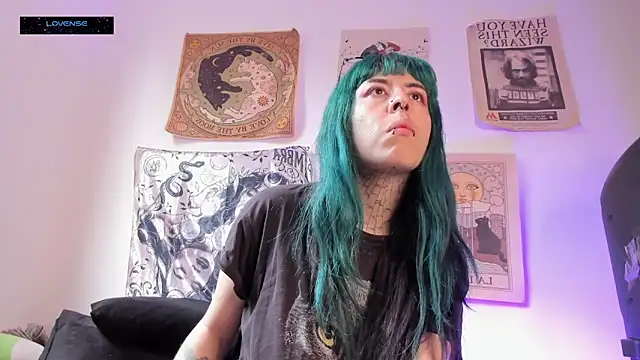 Hisato111 online show from 11/19/25, 12:49