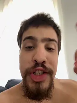 Snapshot of zJaulin chatting on 02/25/25, 06:55 zJaulin online show from 02/25/25, 06:55